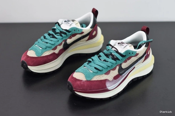 sacai  DD3035-200 Red Green Neptune  Vaporwaffle Nike Villain 0118